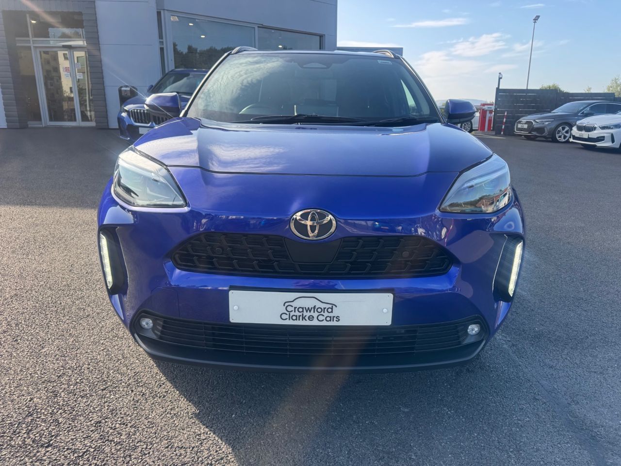 2024 TOYOTA YARIS CROSS 1.5 VVT-h Design SUV 5dr Petrol Hybrid E-CVT Euro 6 (s/s) (116 ps) - vehicle photo 2 for sale on PureCar
