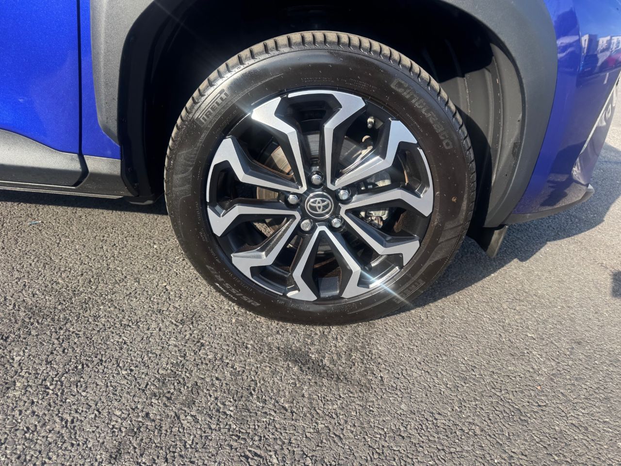 2024 TOYOTA YARIS CROSS 1.5 VVT-h Design SUV 5dr Petrol Hybrid E-CVT Euro 6 (s/s) (116 ps) - vehicle photo 24 for sale on PureCar
