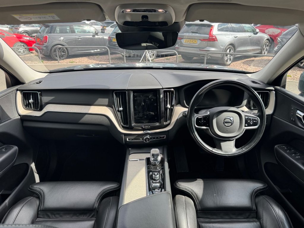 2020 Volvo XC60 — image 4