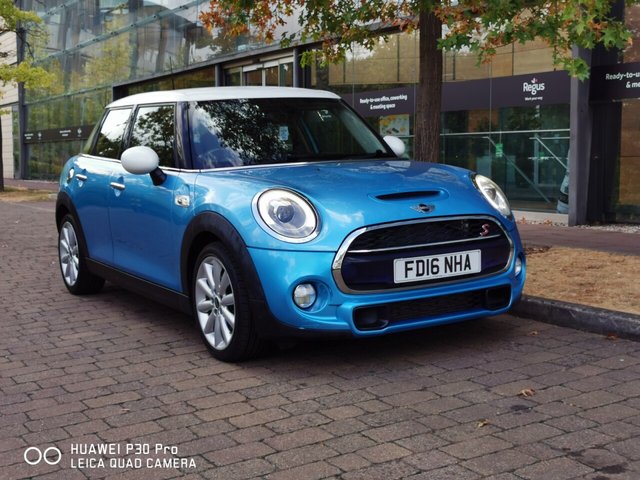 2016 MINI Hatch