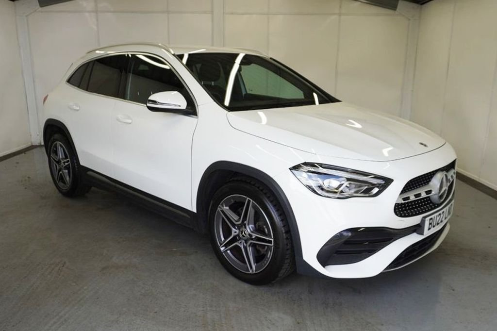 2022 MERCEDES-BENZ GLA