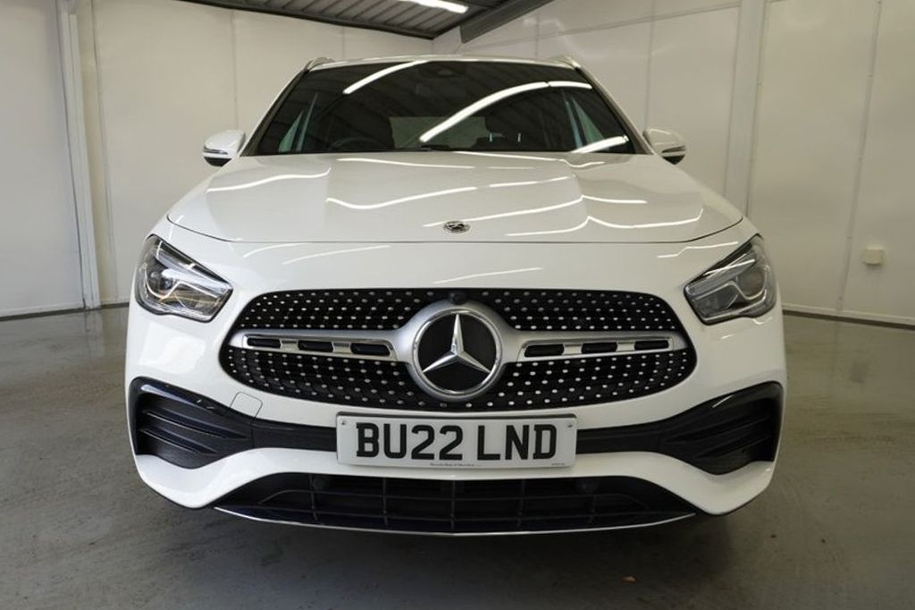 2022 MERCEDES GLA 2.0 GLA220d AMG Line SUV 5dr Diesel 8G-DCT 4MATIC Euro 6 (s/s) (190 ps) - vehicle photo 9 for sale on PureCar