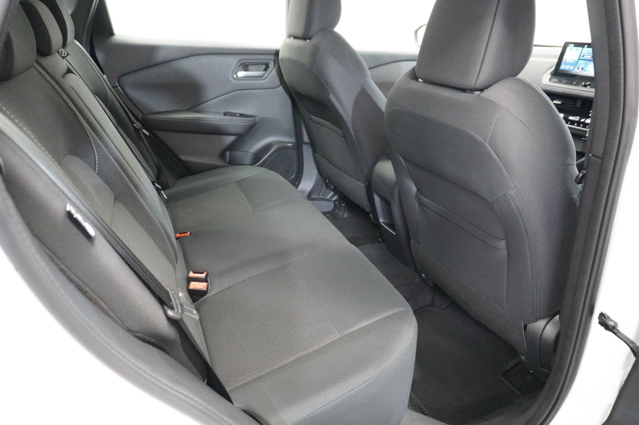 2025 NISSAN QASHQAI 1.5 h e-POWER Acenta Premium SUV 5dr Petrol Hybrid Auto Euro 6 (s/s) (190 p - vehicle photo 30 for sale on PureCar