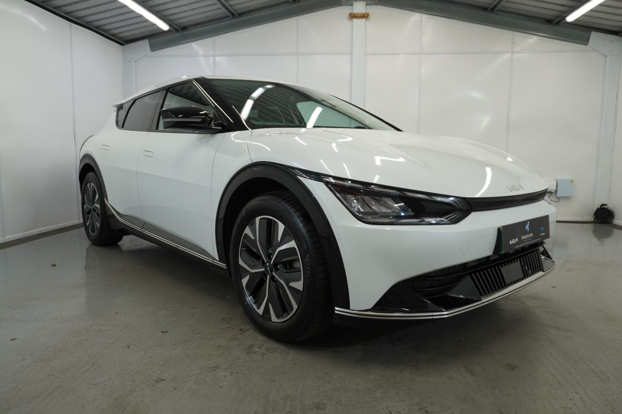 2021 KIA EV6 77.4kWh Air Hatchback 5dr Electric Auto (225 bhp) - vehicle photo 8 for sale on PureCar