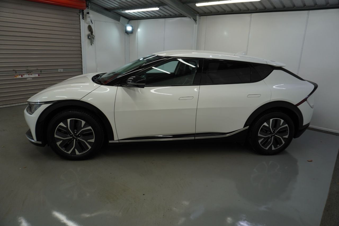 2021 KIA EV6 77.4kWh Air Hatchback 5dr Electric Auto (225 bhp) - vehicle photo 13 for sale on PureCar