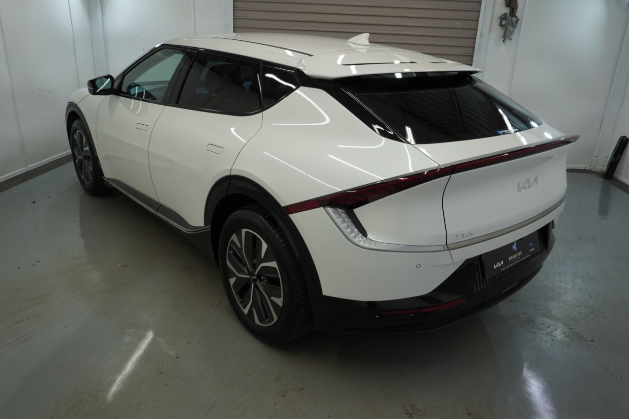 2021 KIA EV6 77.4kWh Air Hatchback 5dr Electric Auto (225 bhp) - vehicle photo 18 for sale on PureCar