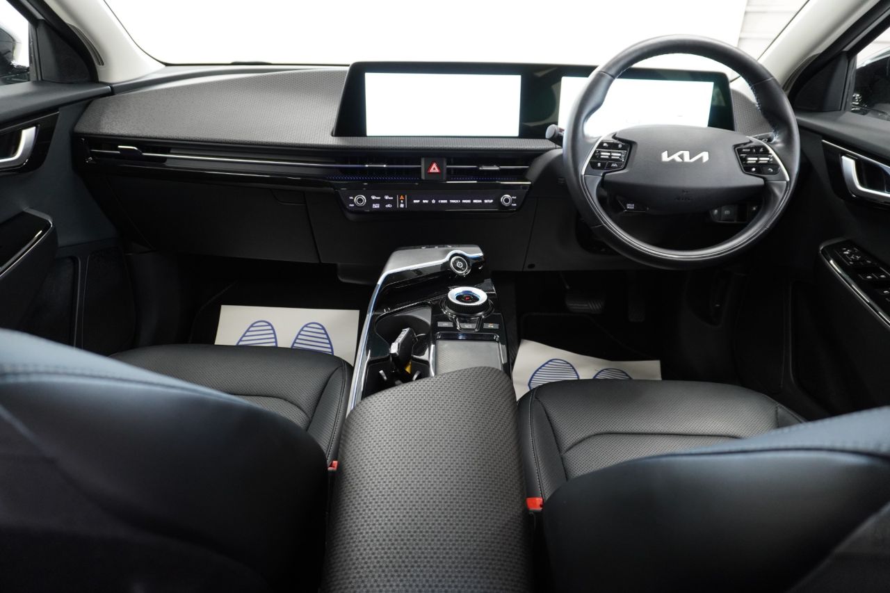 2021 KIA EV6 77.4kWh Air Hatchback 5dr Electric Auto (225 bhp) - vehicle photo 32 for sale on PureCar