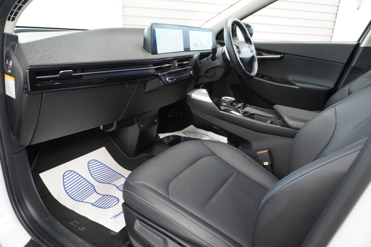 2021 KIA EV6 77.4kWh Air Hatchback 5dr Electric Auto (225 bhp) - vehicle photo 33 for sale on PureCar