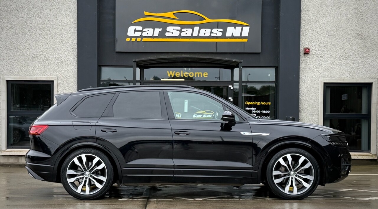 2020 VOLKSWAGEN TOUAREG 3.0 TDI V6 Black Edition SUV 5dr Diesel Tiptronic 4Motion Euro 6 (s/s) (286 - vehicle photo 3 for sale on PureCar