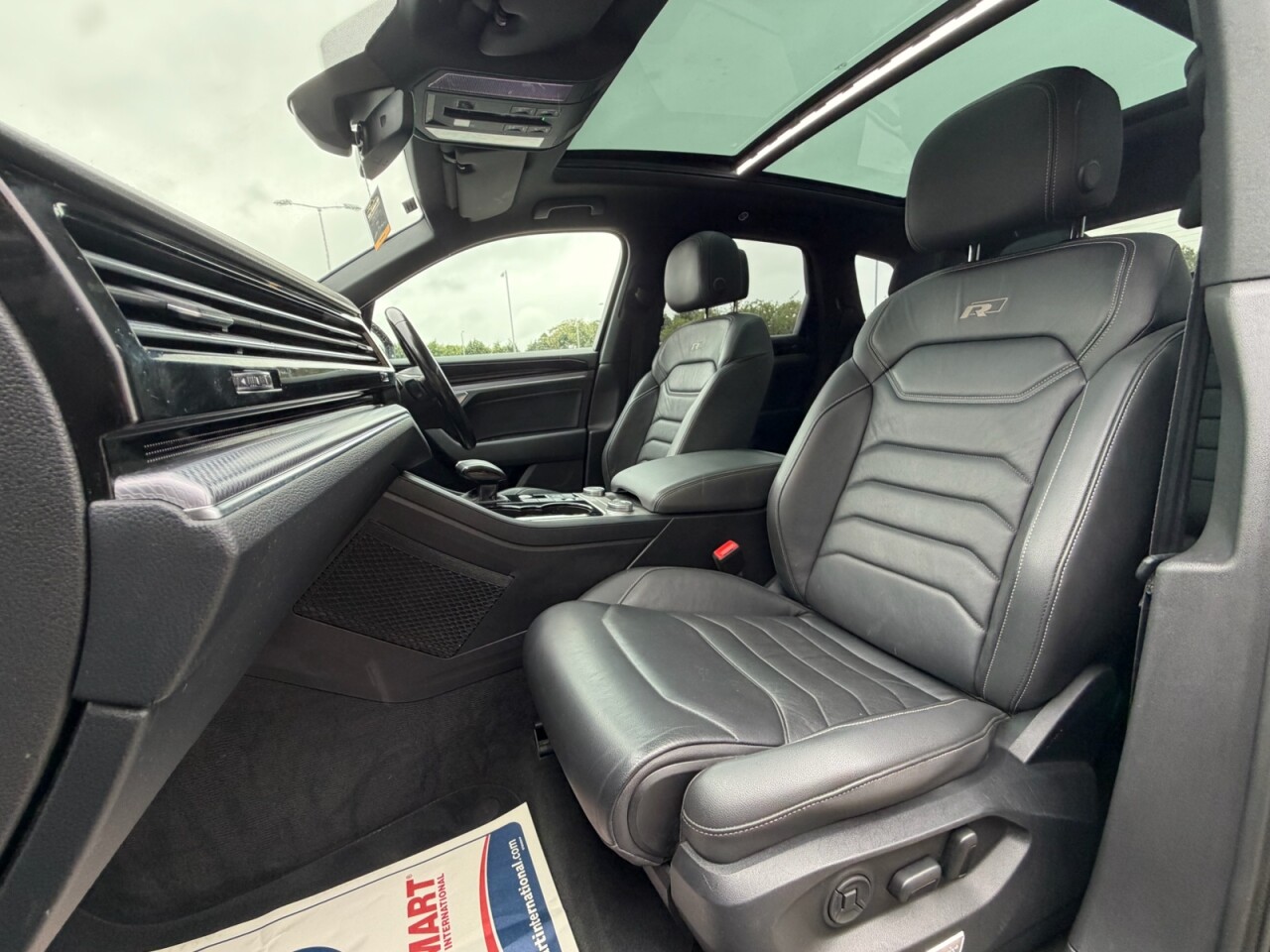 2020 VOLKSWAGEN TOUAREG 3.0 TDI V6 Black Edition SUV 5dr Diesel Tiptronic 4Motion Euro 6 (s/s) (286 - vehicle photo 10 for sale on PureCar