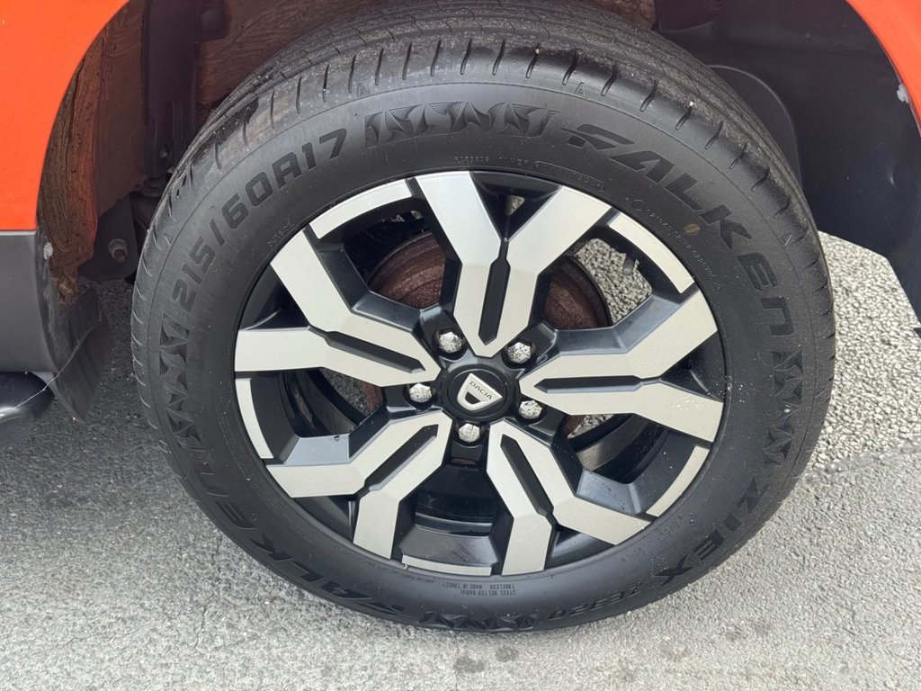 2022 Dacia Duster — image 17
