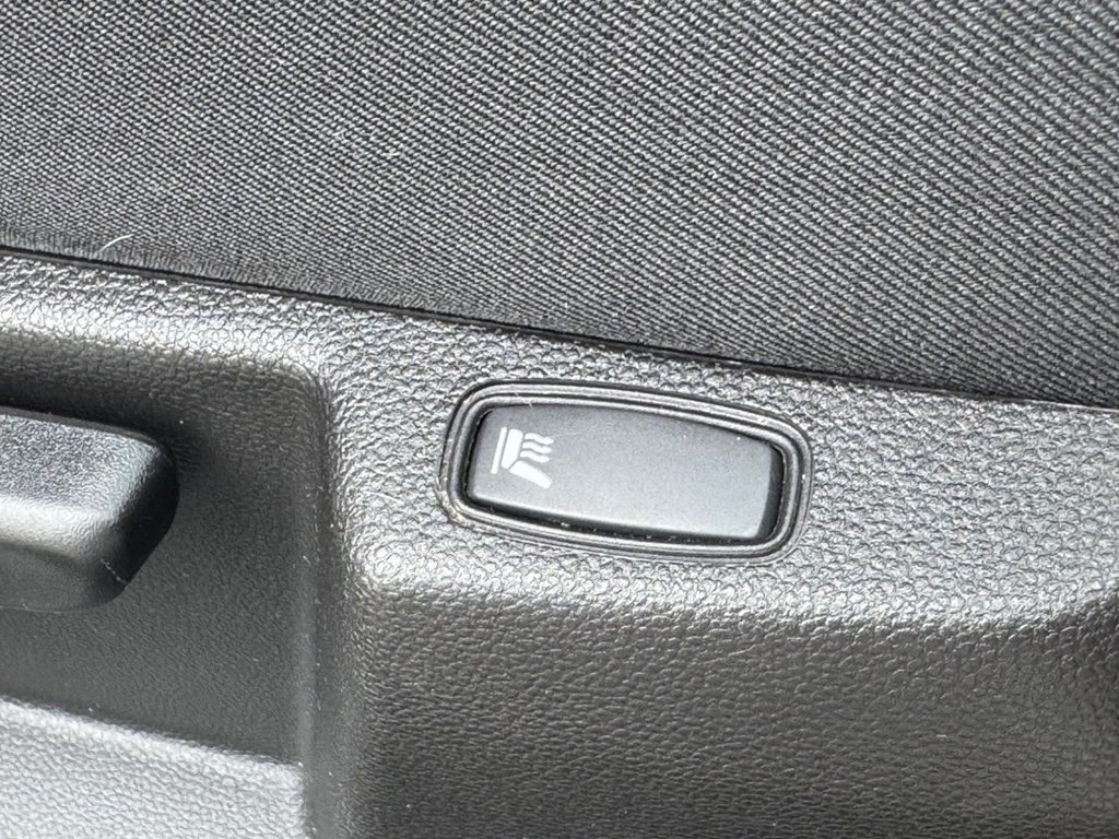 2022 Dacia Duster — image 24