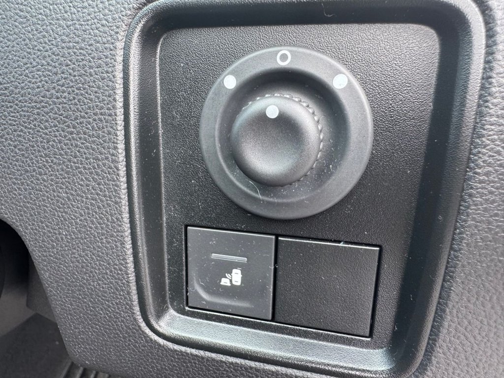 2022 Dacia Duster — image 37