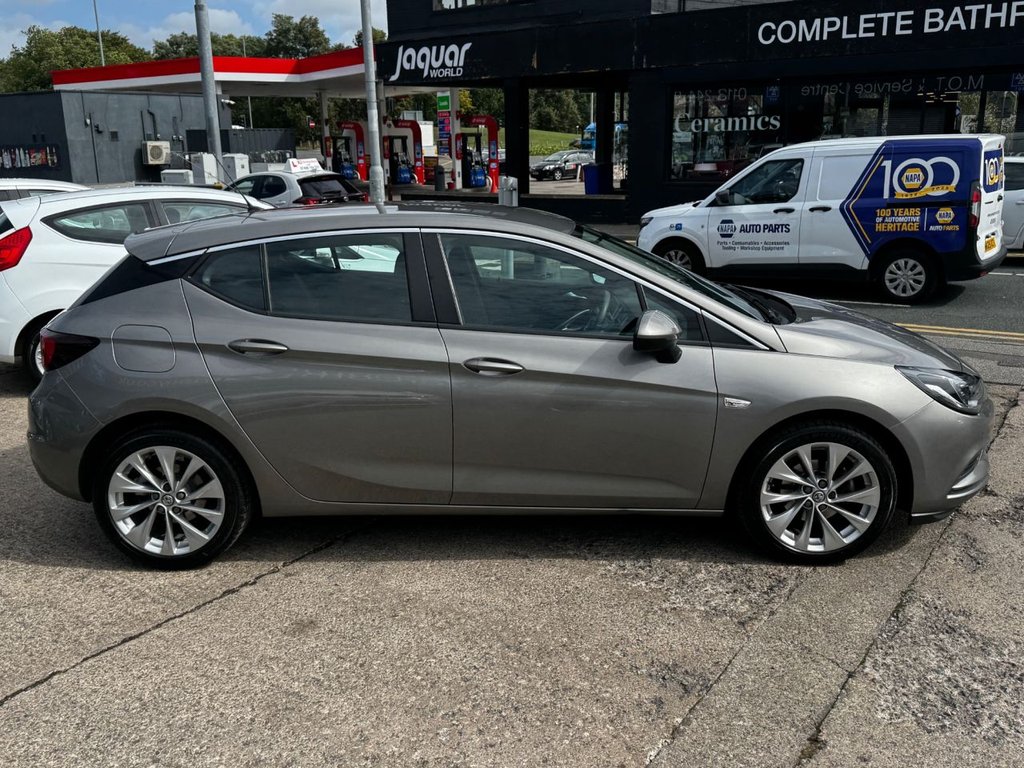 2017 Vauxhall Astra — image 4