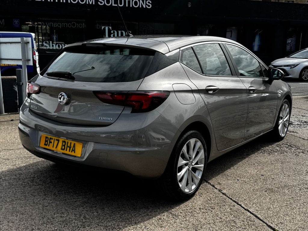 2017 Vauxhall Astra — image 5
