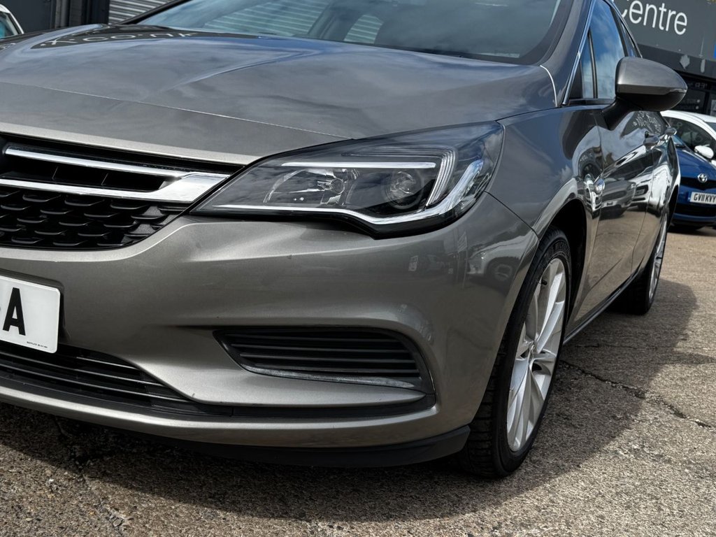 2017 Vauxhall Astra — image 12