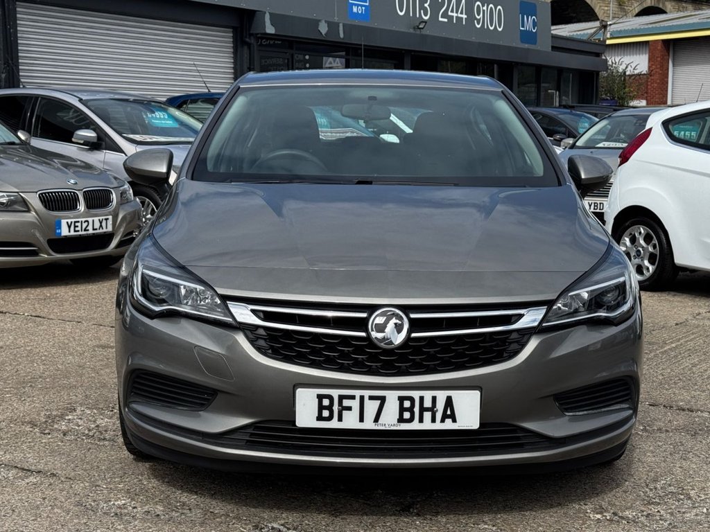 2017 Vauxhall Astra — image 13