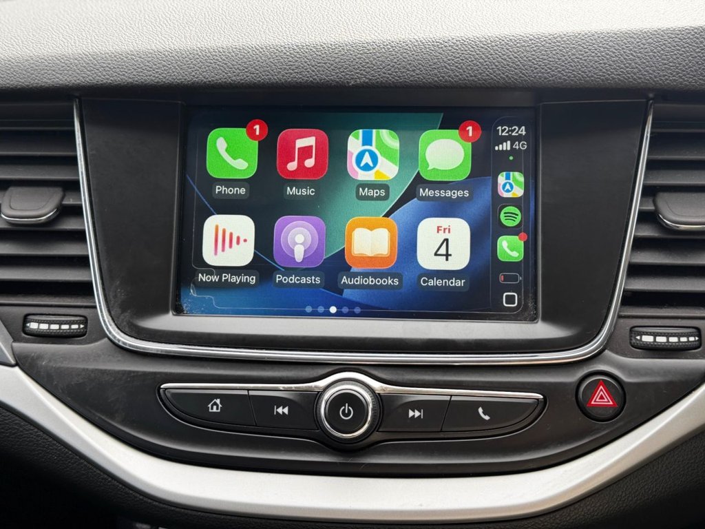 2017 Vauxhall Astra — image 22
