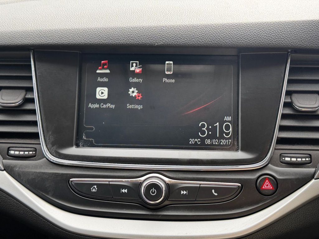 2017 Vauxhall Astra — image 23