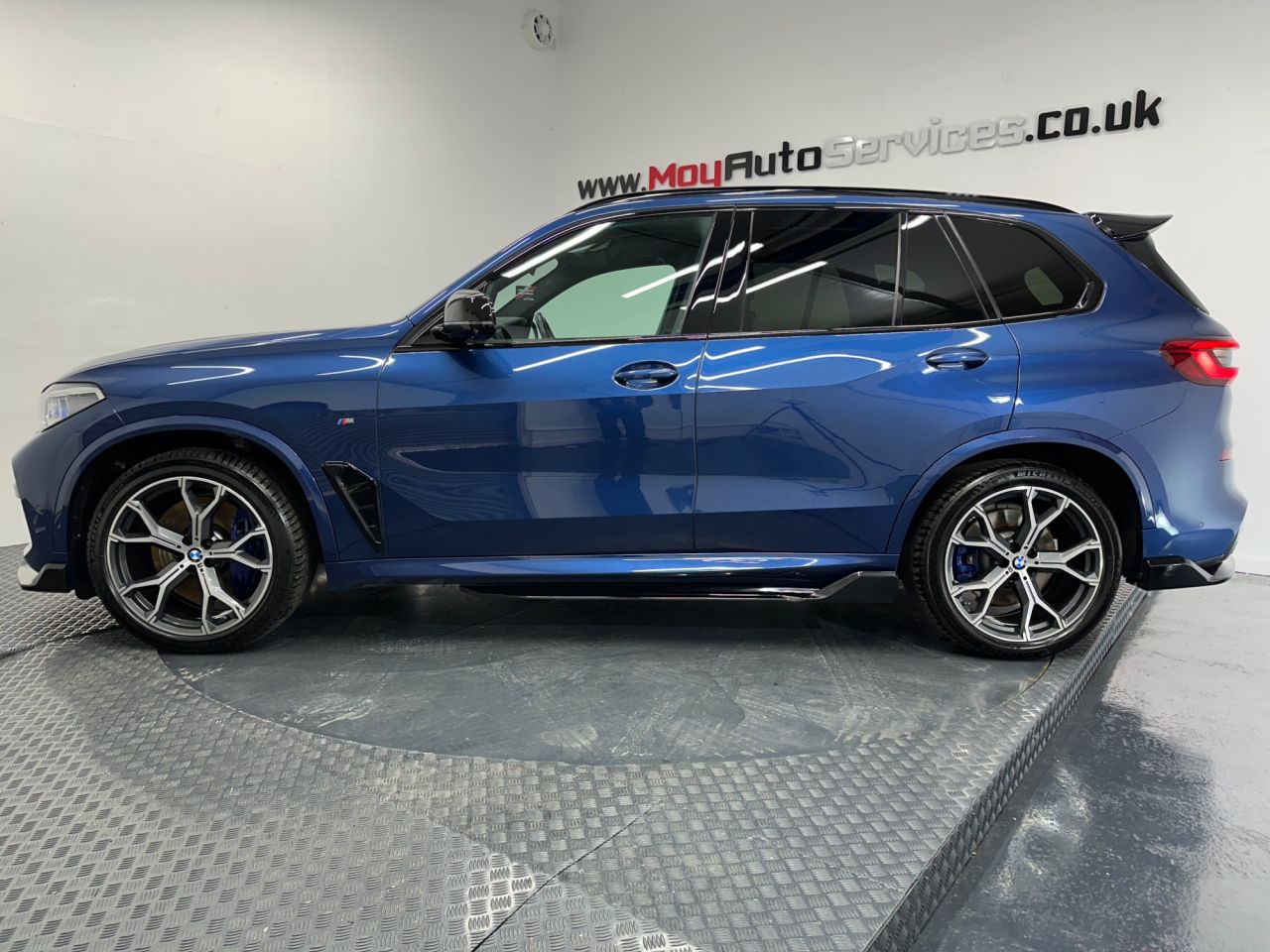 2020 BMW X5 3.0 30d M Sport SUV 5dr Diesel Auto xDrive Euro 6 (s/s) (265 ps) SUV - vehicle photo 2 for sale on PureCar