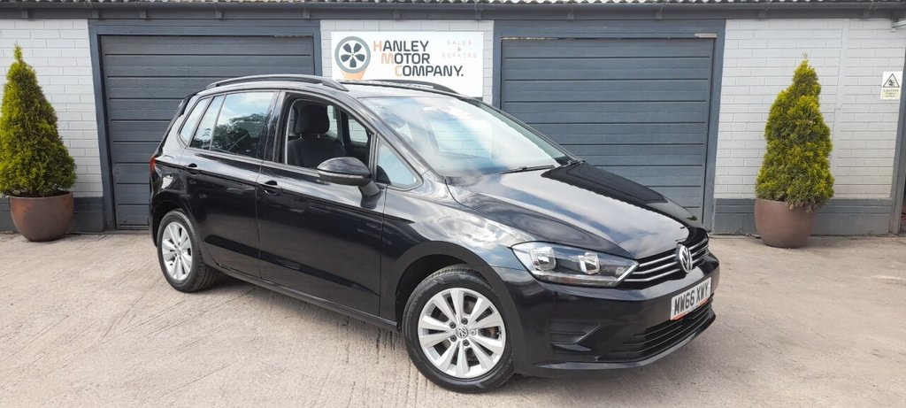 Volkswagen Golf Sv