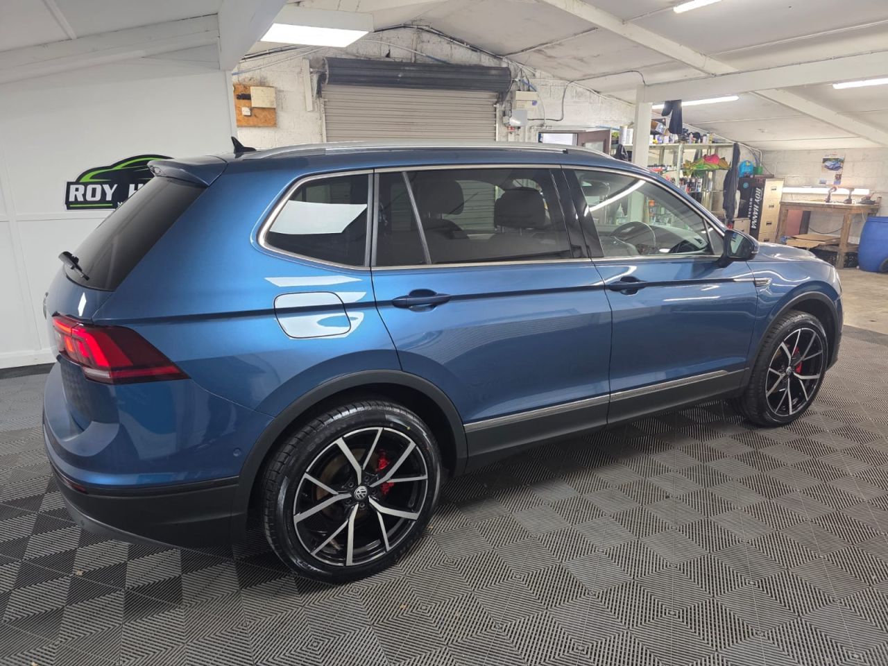 2021 VOLKSWAGEN TIGUAN ALLSPACE 2.0 TDI Match SUV 5dr Diesel Manual Euro 6 (s/s) (150 ps) 2 Owners - Park A - vehicle photo 24 for sale on PureCar