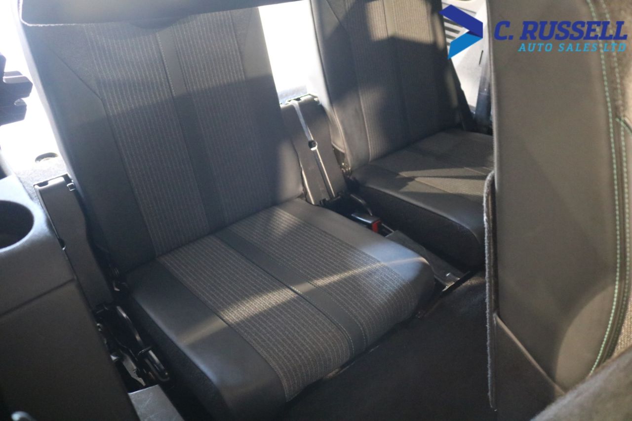 2021 PEUGEOT 1.5 BlueHDi Allure Premium SUV 5dr Diesel Manual Euro 6 (s/s) (130 ps) - vehicle photo 12 for sale on PureCar