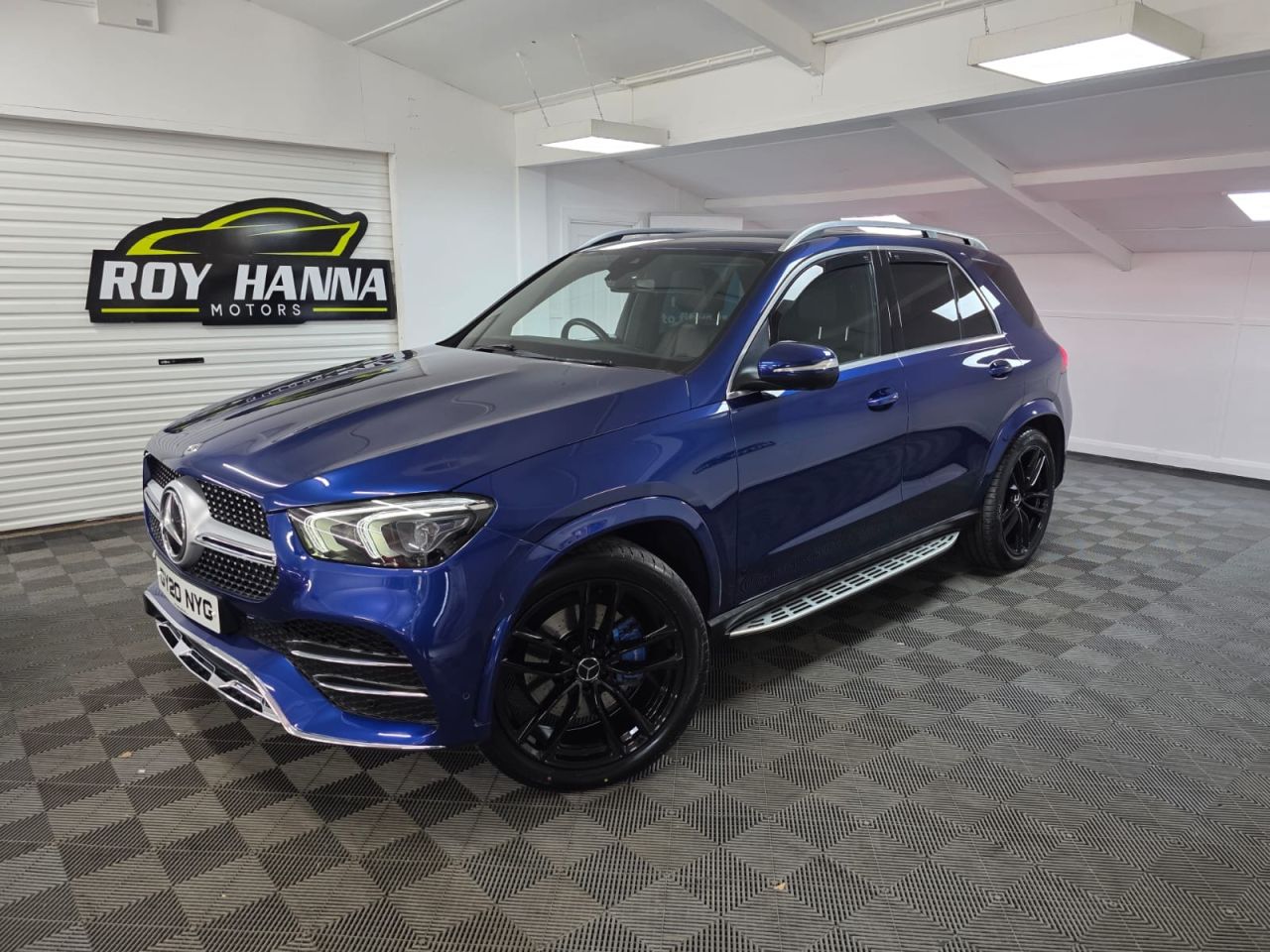 2020 MERCEDES GLE 2.0 GLE300d AMG Line (Premium) SUV 5dr Diesel G-Tronic 4MATIC Euro 6 (s/s) - vehicle photo 2 for sale on PureCar