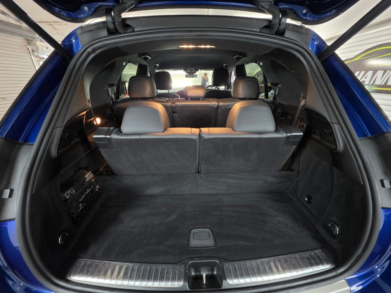 2020 MERCEDES GLE 2.0 GLE300d AMG Line (Premium) SUV 5dr Diesel G-Tronic 4MATIC Euro 6 (s/s) - vehicle photo 10 for sale on PureCar