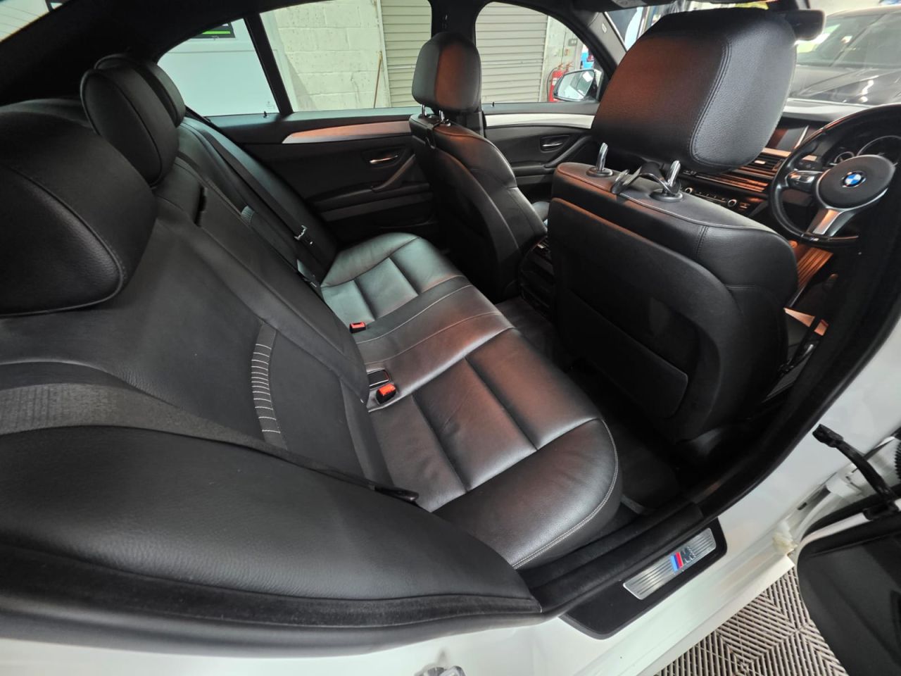 2016 BMW 5 SERIES 2.0 520d M Sport Saloon 4dr Diesel Manual Euro 6 (s/s) (190 ps) Dakota Leat - vehicle photo 11 for sale on PureCar