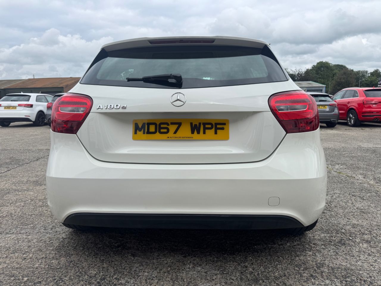 2017 MERCEDES A CLASS 1.5 A180d SE Hatchback 5dr Diesel 7G-DCT Euro 6 (s/s) (109 ps) - vehicle photo 5 for sale on PureCar