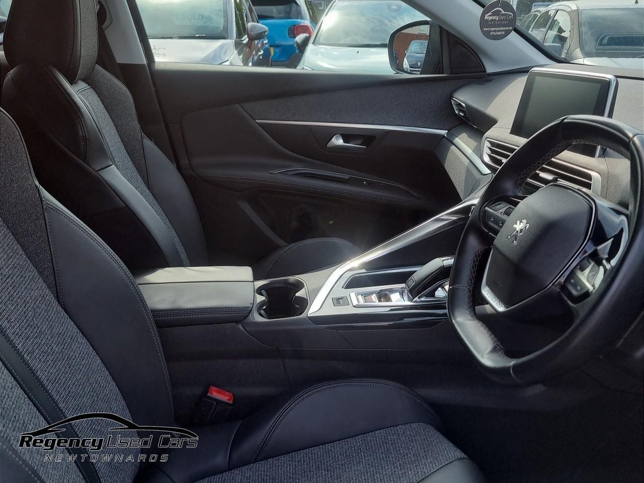 2018 PEUGEOT 1.2 PureTech Allure EAT Euro 6 (s/s) 5dr - vehicle photo 11 for sale on PureCar