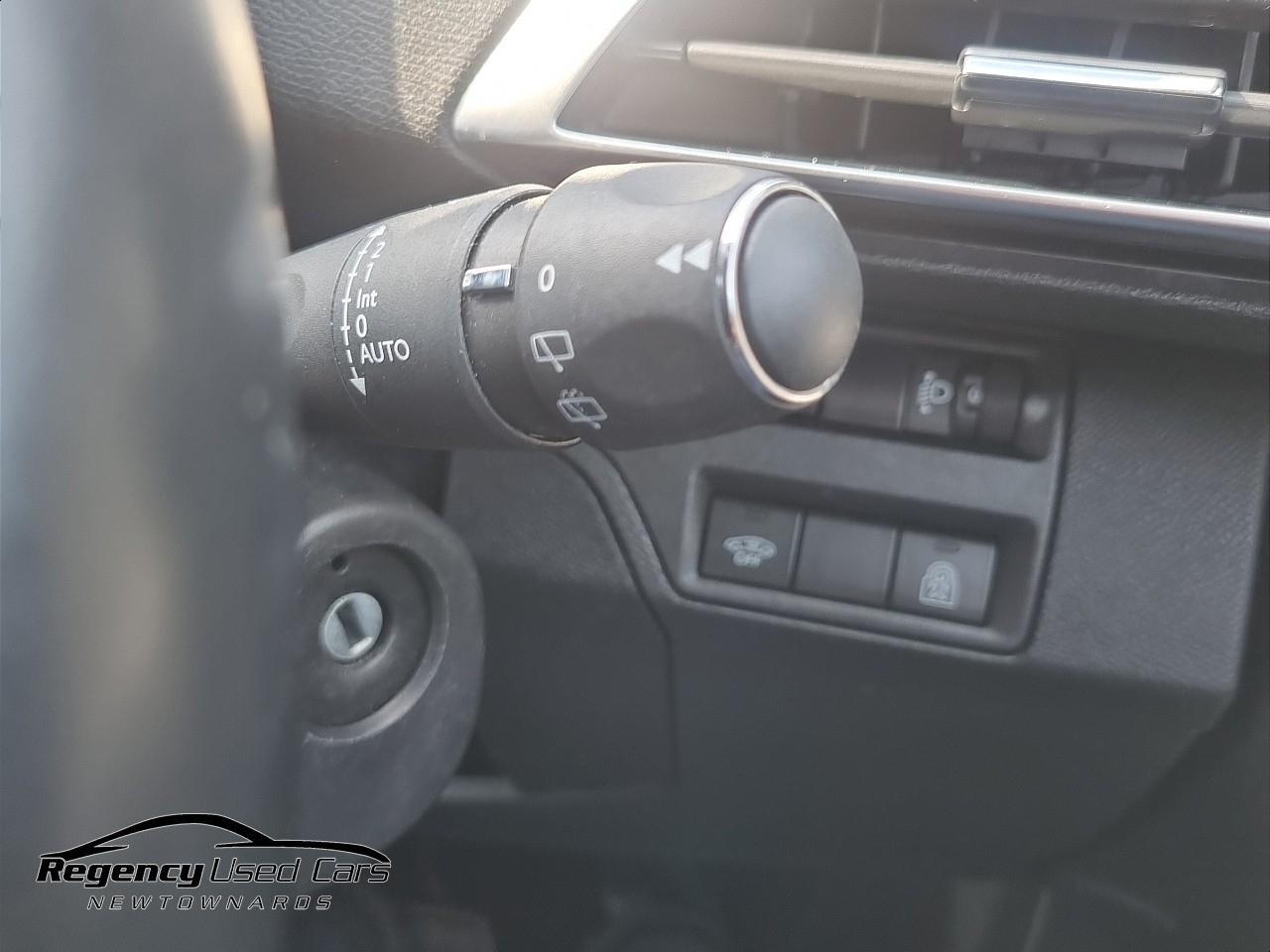 2018 PEUGEOT 1.2 PureTech Allure EAT Euro 6 (s/s) 5dr - vehicle photo 18 for sale on PureCar