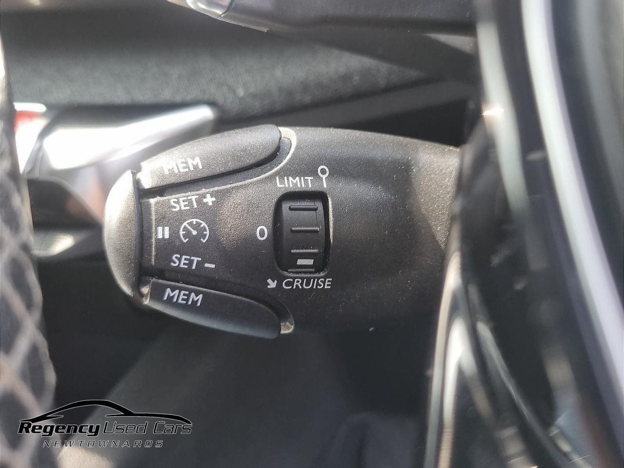 2018 PEUGEOT 1.2 PureTech Allure EAT Euro 6 (s/s) 5dr - vehicle photo 19 for sale on PureCar