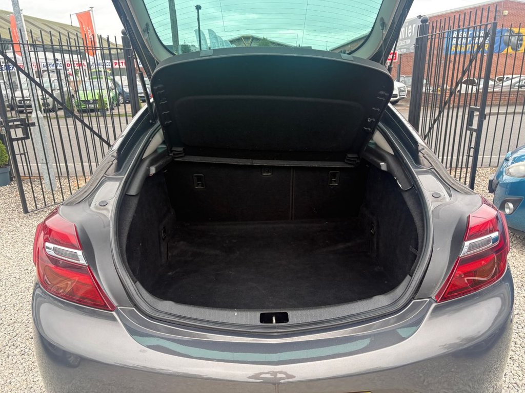 2014 Vauxhall Insignia — image 8