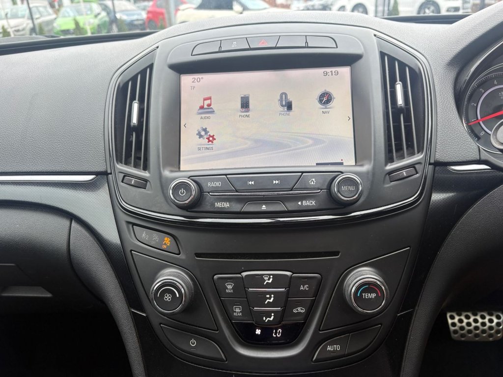2014 Vauxhall Insignia — image 10