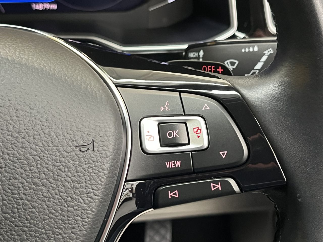 2022 VOLKSWAGEN POLO 1.0 TSI SEL Hatchback 5DR DSG - vehicle photo 19 for sale on PureCar