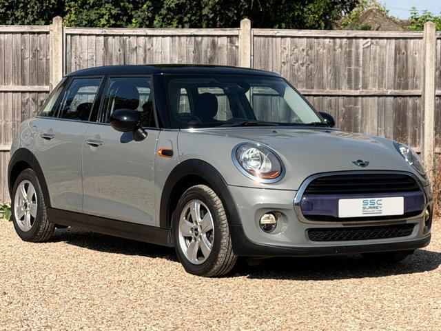 2017 MINI Hatch