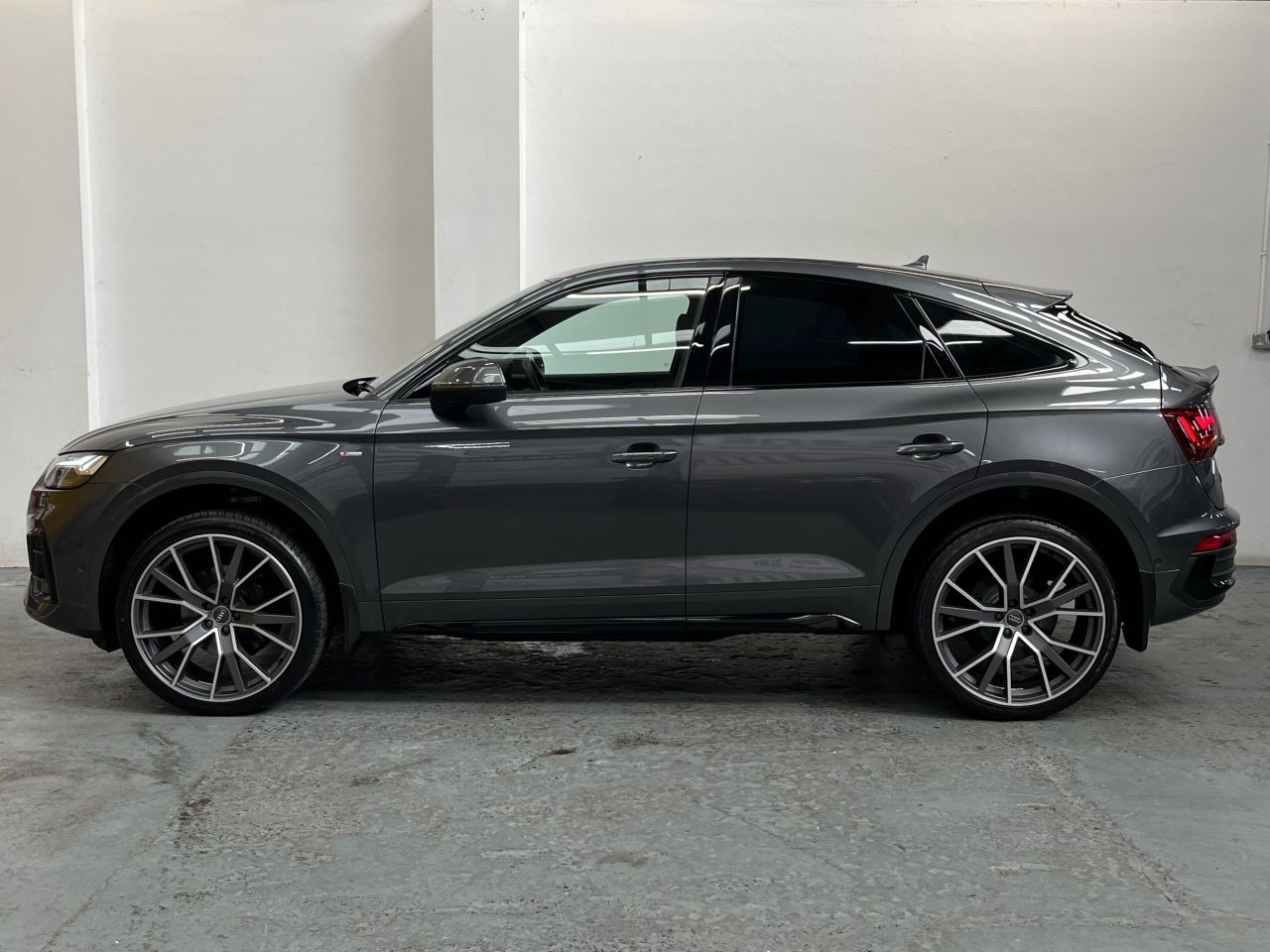 2022 AUDI Q5 40 TDI Quattro S Line 5dr S Tronic Sportback - vehicle photo 5 for sale on PureCar