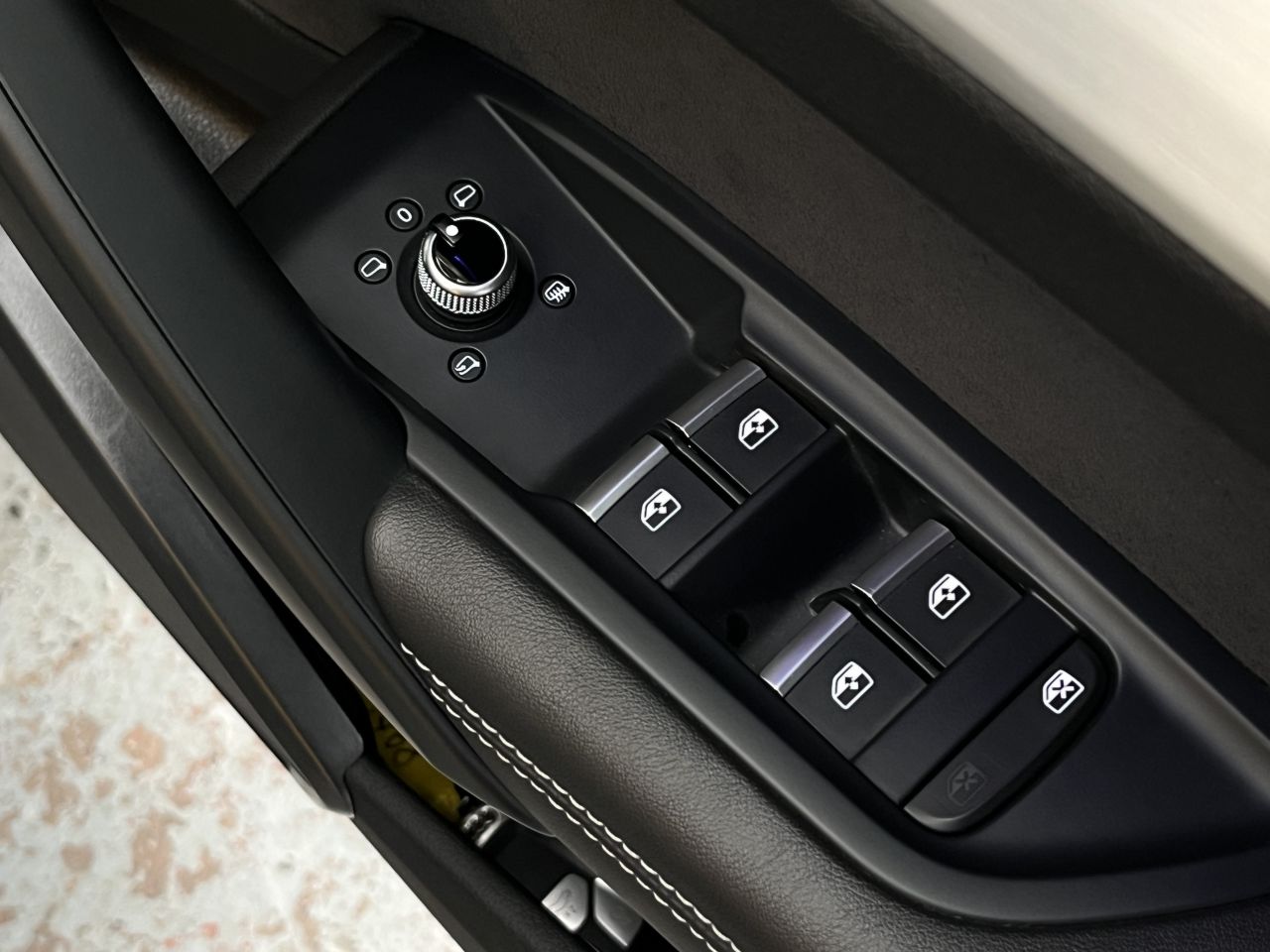 2022 AUDI Q5 40 TDI Quattro S Line 5dr S Tronic Sportback - vehicle photo 24 for sale on PureCar