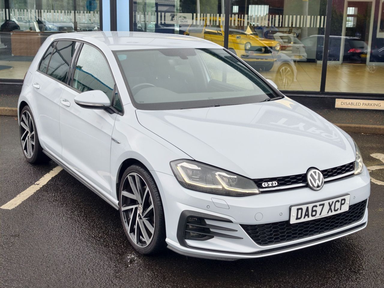 2018 VOLKSWAGEN GOLF 2.0 TDI BlueMotion Tech GTD BlueLine Hatchback 5dr Diesel Manual Euro 6 (s/ - vehicle photo 9 for sale on PureCar