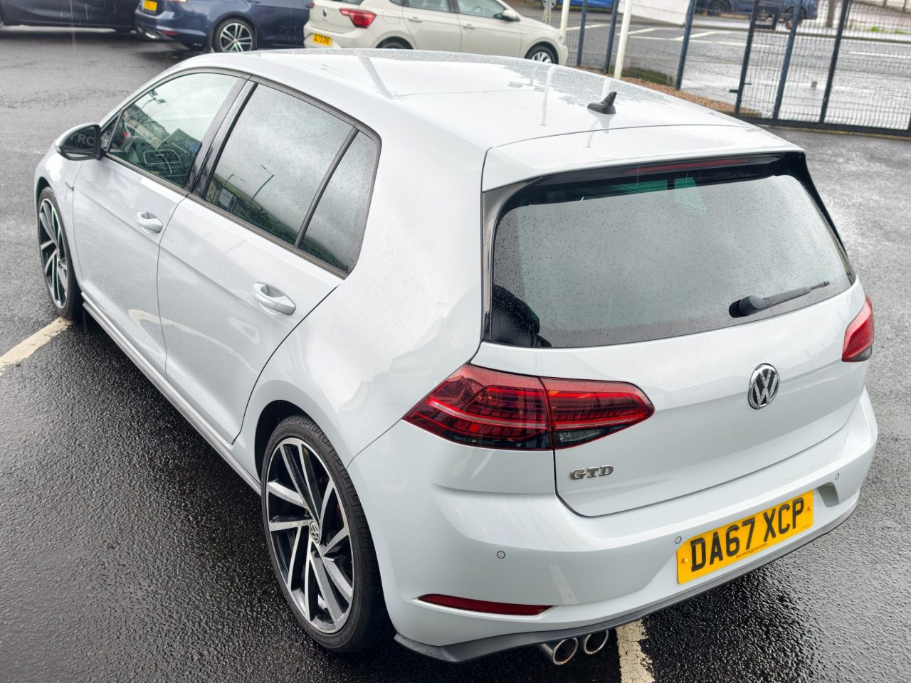 2018 VOLKSWAGEN GOLF 2.0 TDI BlueMotion Tech GTD BlueLine Hatchback 5dr Diesel Manual Euro 6 (s/ - vehicle photo 12 for sale on PureCar