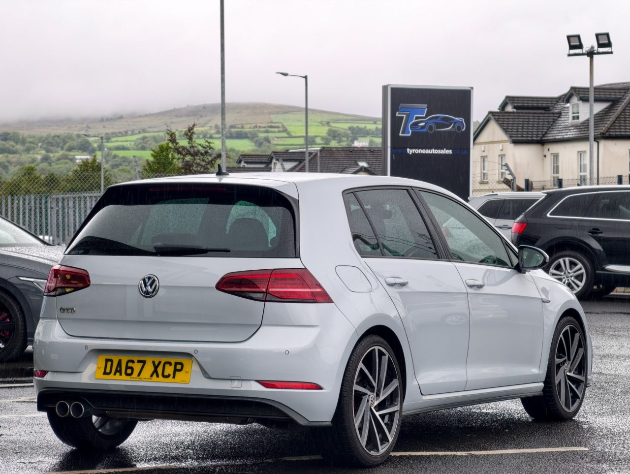 2018 VOLKSWAGEN GOLF 2.0 TDI BlueMotion Tech GTD BlueLine Hatchback 5dr Diesel Manual Euro 6 (s/ - vehicle photo 14 for sale on PureCar