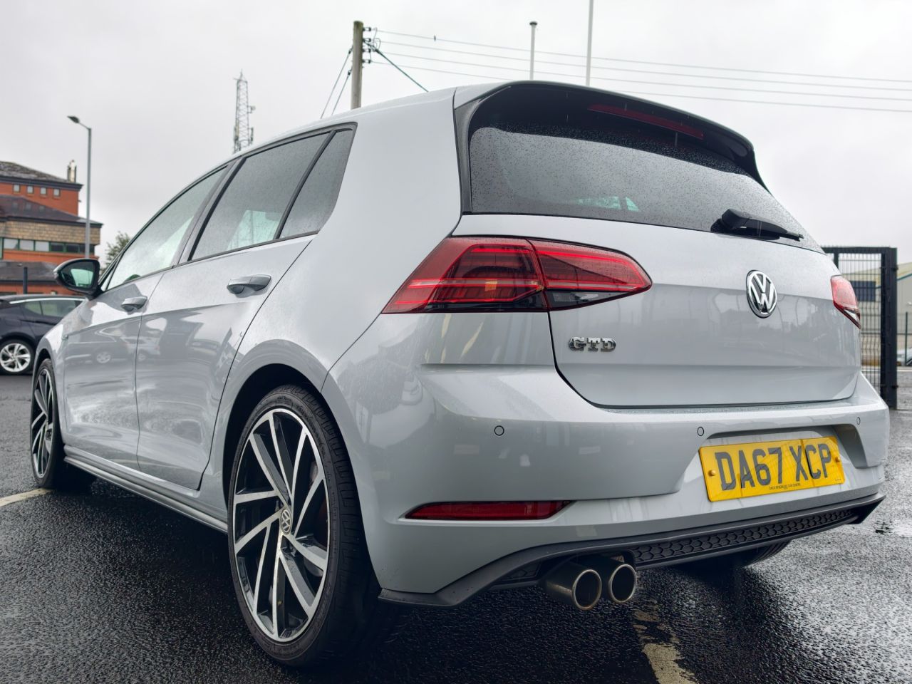 2018 VOLKSWAGEN GOLF 2.0 TDI BlueMotion Tech GTD BlueLine Hatchback 5dr Diesel Manual Euro 6 (s/ - vehicle photo 18 for sale on PureCar