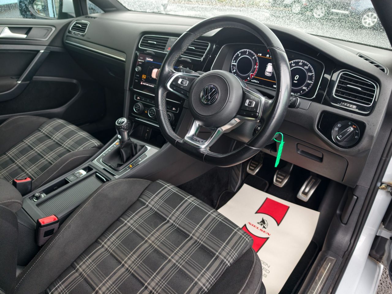 2018 VOLKSWAGEN GOLF 2.0 TDI BlueMotion Tech GTD BlueLine Hatchback 5dr Diesel Manual Euro 6 (s/ - vehicle photo 21 for sale on PureCar