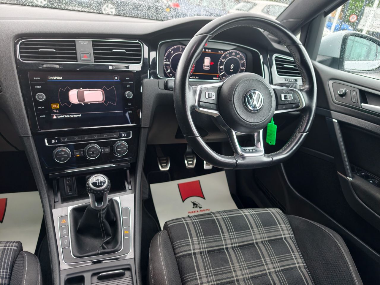 2018 VOLKSWAGEN GOLF 2.0 TDI BlueMotion Tech GTD BlueLine Hatchback 5dr Diesel Manual Euro 6 (s/ - vehicle photo 27 for sale on PureCar