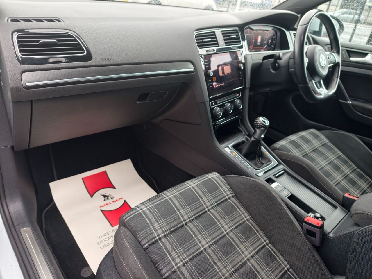 2018 VOLKSWAGEN GOLF 2.0 TDI BlueMotion Tech GTD BlueLine Hatchback 5dr Diesel Manual Euro 6 (s/ - vehicle photo 31 for sale on PureCar