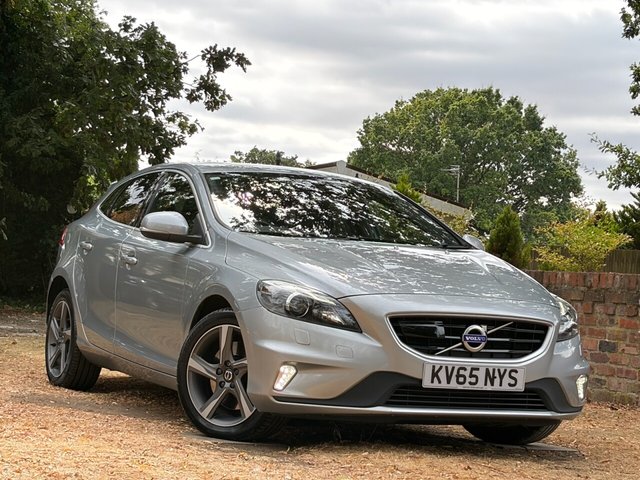 2015 Volvo V40