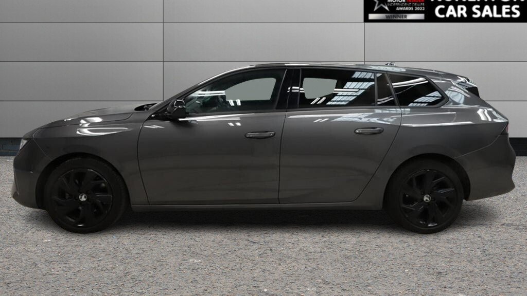 2024 Vauxhall Astra — image 6