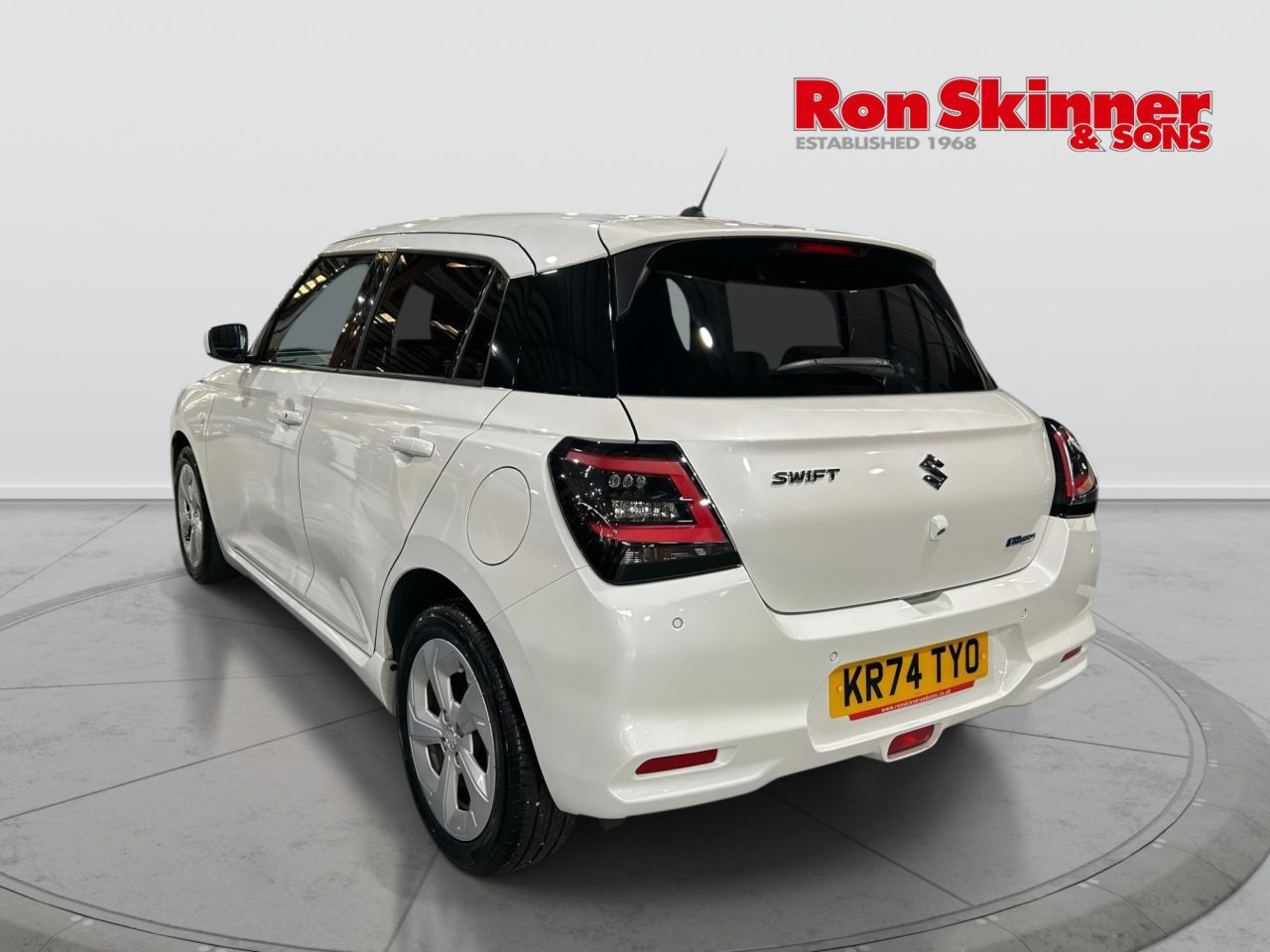 2024 74 SUZUKI SWIFT
